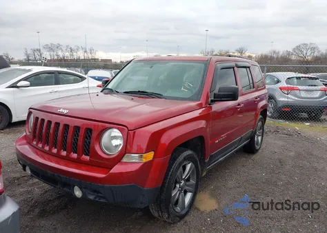 2015 Jeep Patriot High Altitude Edition z USA, uszkodzony, nr VIN 1C4NJPFA8FD437158